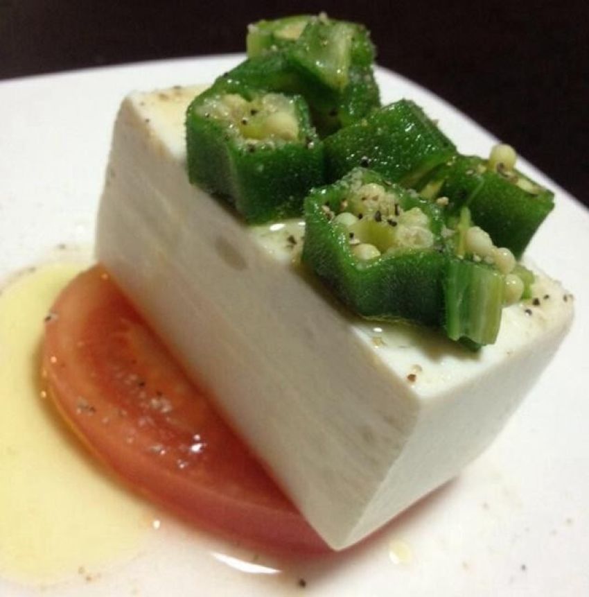 日式秋葵豆腐西红柿小菜
