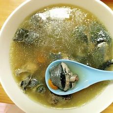 猴头菇枸杞乌鸡汤