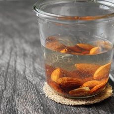 【健康零食】浸泡坚果—最大化吸收坚果的营养