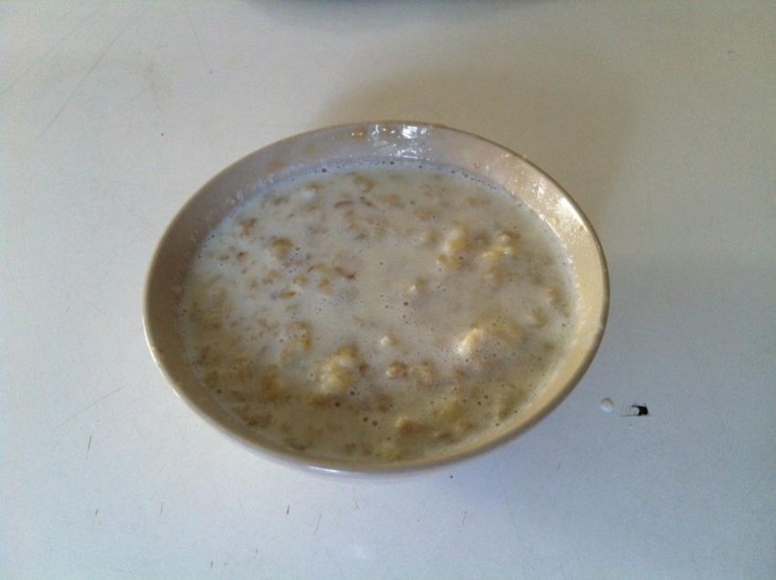 香蕉牛奶燕麦粥