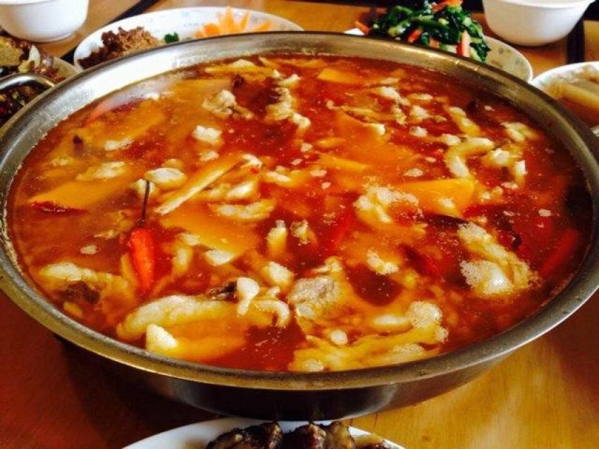 酸萝卜牛肉锅