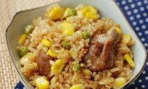 排骨什锦煲饭的做法