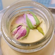 舍不得玫瑰奶茶