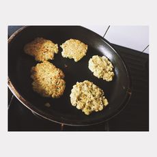 减脂香嫩鸡胸燕麦饼