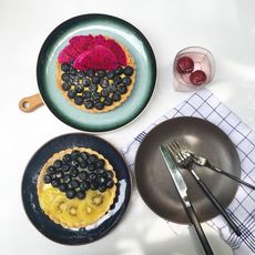 蓝莓奇异果火龙果双拼挞