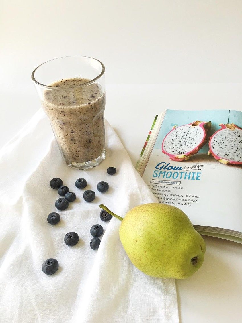 火龙果蓝莓梨smoothie