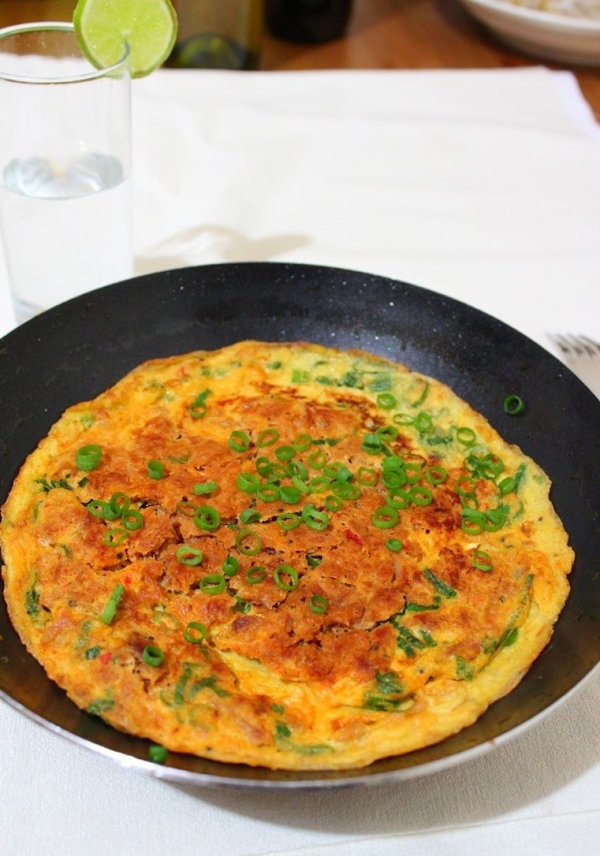 5分钟就可以做好的吞拿鱼西式蛋饼----Tuna Omelette