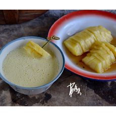 双食梅汁菠萝