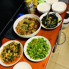 李氏土味秘制鸡煨粉丝