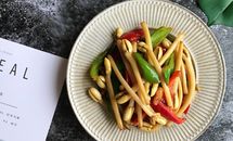 双椒清炒花生苗的做法