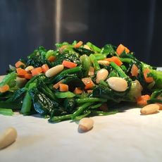松子拌菠菜(温热版)