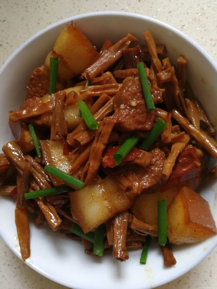 小竹笋红烧肉