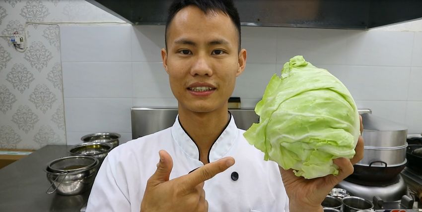 厨师长教你:“手撕包菜”的家常做法,简单又不失美味