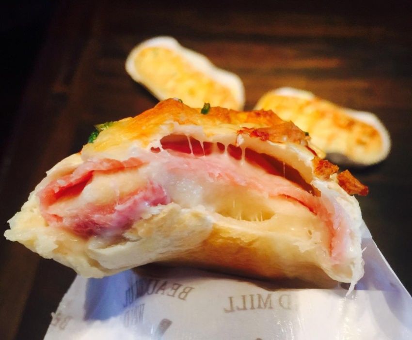 香葱奶酪(培根)(肉松)面包