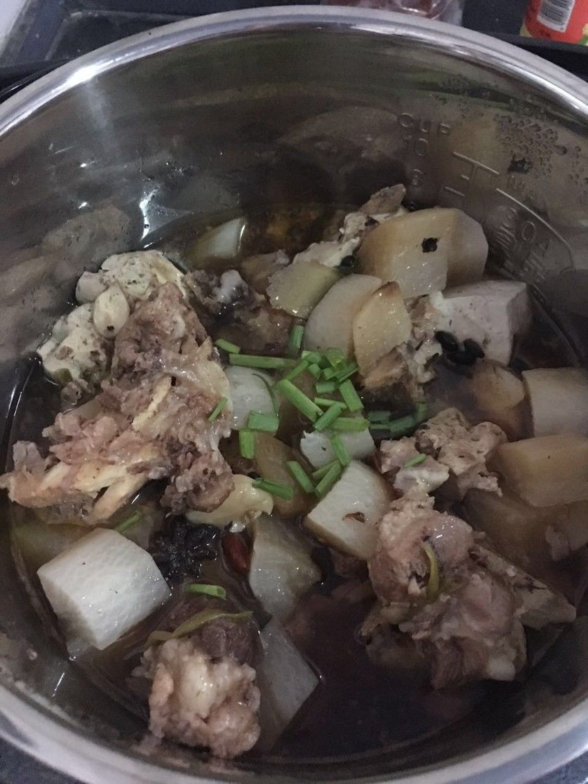 超简单美味萝卜筒子骨-生酮饮食系列