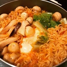 家庭简易版部队火锅