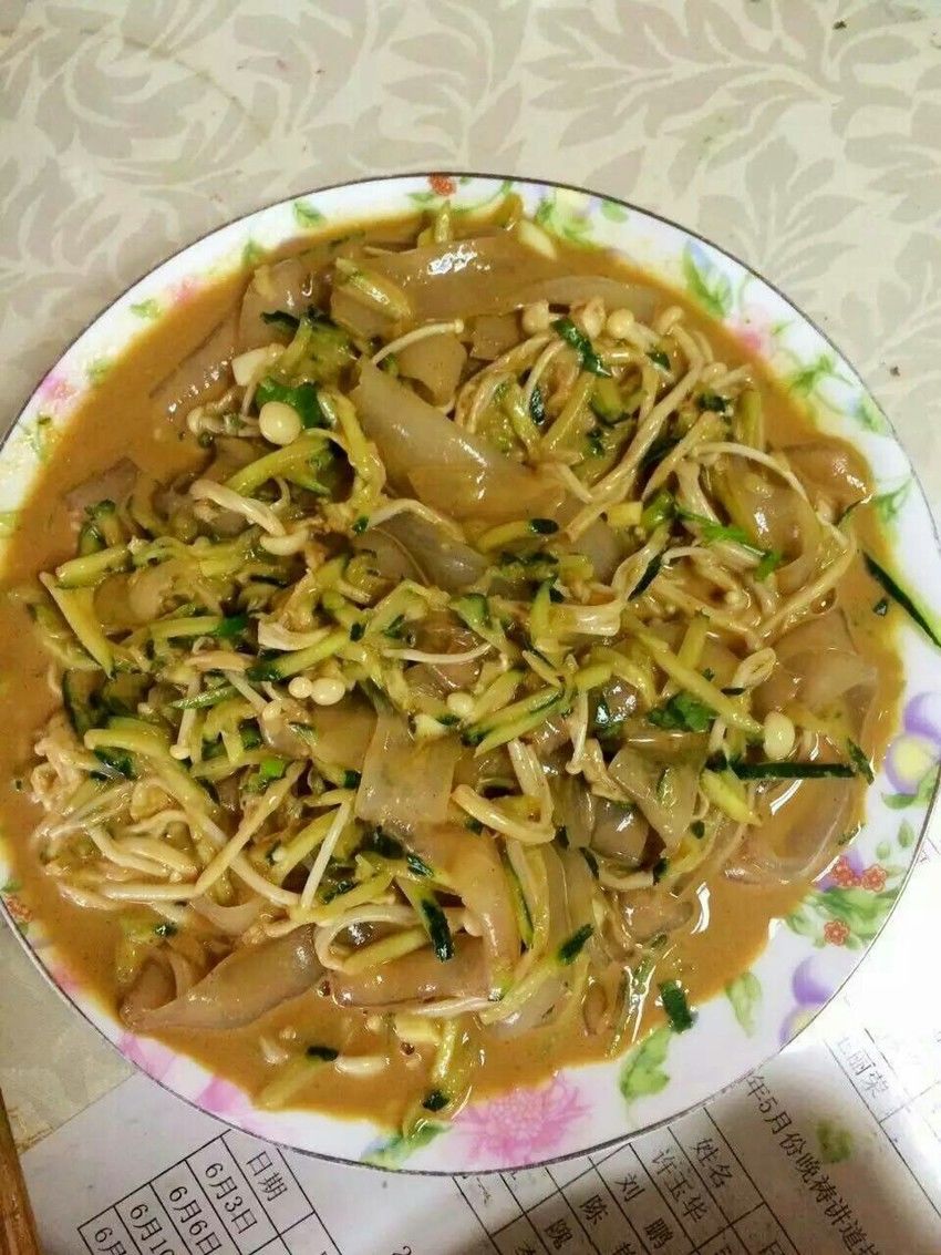 黄瓜拉皮金针菇