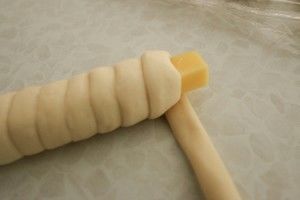 芝士条pretzels(用德国碱水包的做法）的做法步骤 第9步