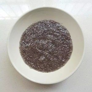 100个easy-to-make菜谱12 | 芒果奇亚籽布丁的做法步骤 第1步