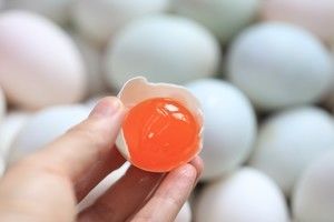 香酥蛋黄酥抹茶、紫薯、原味3拼装的做法步骤 第2步