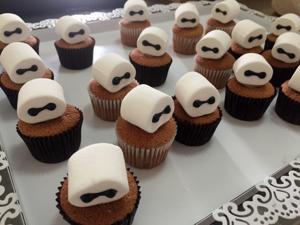 大白杯子蛋糕cupcake（超简单）的做法步骤 第8步