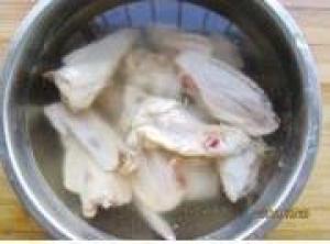 板粟烧鸡翅的做法步骤 第1步