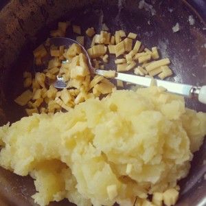 芝士土豆球的做法步骤 第3步