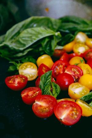 烤南瓜小番茄罗勒沙拉(Butternut Caprese）的做法步骤 第3步