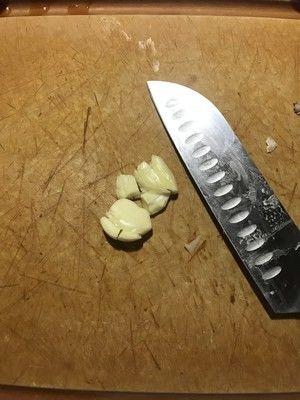 猪脆骨压土豆（土豆炖猪肉）的做法步骤 第4步