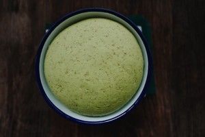 菠菜浓汤花环贝果—天然酵母版和干酵母版以及整形手法的做法步骤 第3步