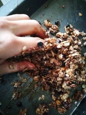 享受当下-麦芽糖燕麦巧克力能量棒的做法步骤 第4步