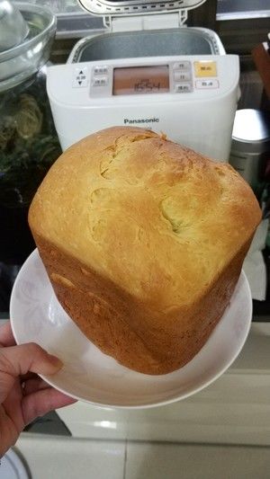 松下面包机制作面包的配方和注意事项的做法步骤 第2步