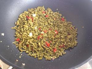 酸豆角肉末的做法步骤 第5步