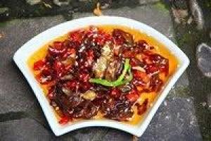 油炸野生牛肝菌（香辣 ）的做法步骤 第9步