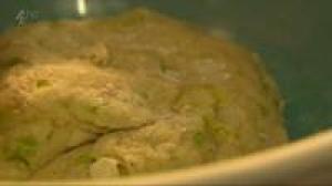 【终极烹饪课程】扁平面包配柠檬百里香干酪的做法步骤 第3步