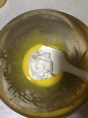酥到骨子里的蛋黄饼干的做法步骤 第4步
