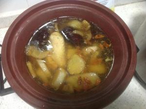 滋补炖鸡的做法步骤 第4步