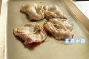 【芸芸小厨】给食物以太阳的光辉——照烧鸡的做法步骤 第1步