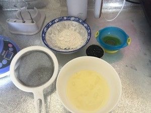蛋清芝麻薄脆饼干（儿童幼儿也可以吃）的做法步骤 第2步