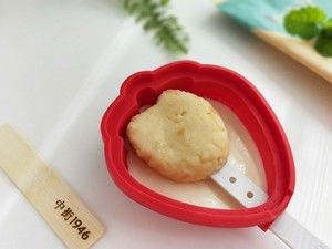 中街1946雪糕 白雪天使草莓🍓雪糕蛋糕的做法步骤 第11步