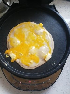 家常鸡蛋饼的做法步骤 第3步
