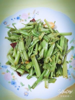 清炒空心菜梗的做法步骤 第3步