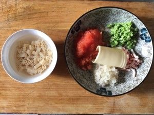 宝宝辅食之茄汁奶酪西兰花肉酱面的做法步骤 第3步