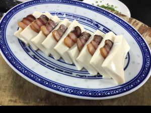 腊肉蒸豆腐的做法步骤 第4步
