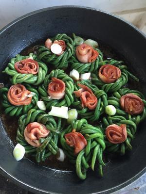 培根卷酿豇豆角的做法步骤 第2步