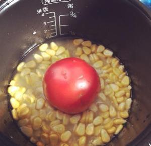 电饭煲番茄拌饭的做法步骤 第1步