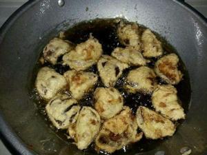 干炸香菇的做法步骤 第3步