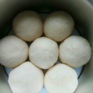 牛奶软面包（中种法）的做法步骤 第6步