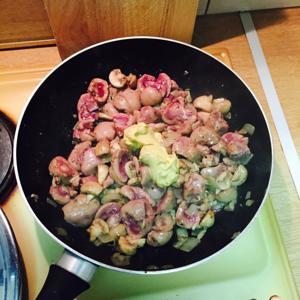 【高逼格吃腰子】法式黄芥末烩小牛肾 rognons de veau flambés à la moutarde的做法步骤 第8步