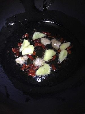 麻辣小龙虾球的做法步骤 第3步